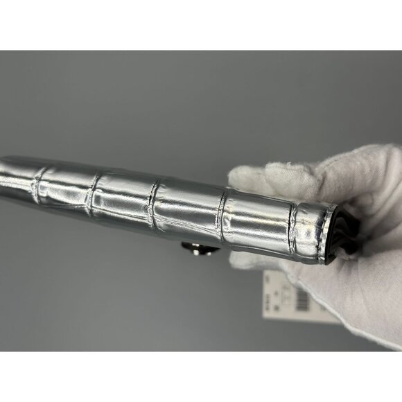 Michael Kors Empire Silver Crocodile Embossed Leather Passport Wallet **READ** - Picture 5 of 16